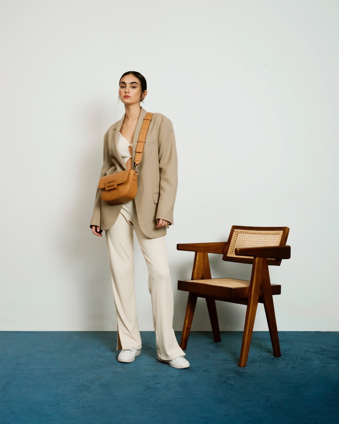 <tc>AVALON - Camel</tc>