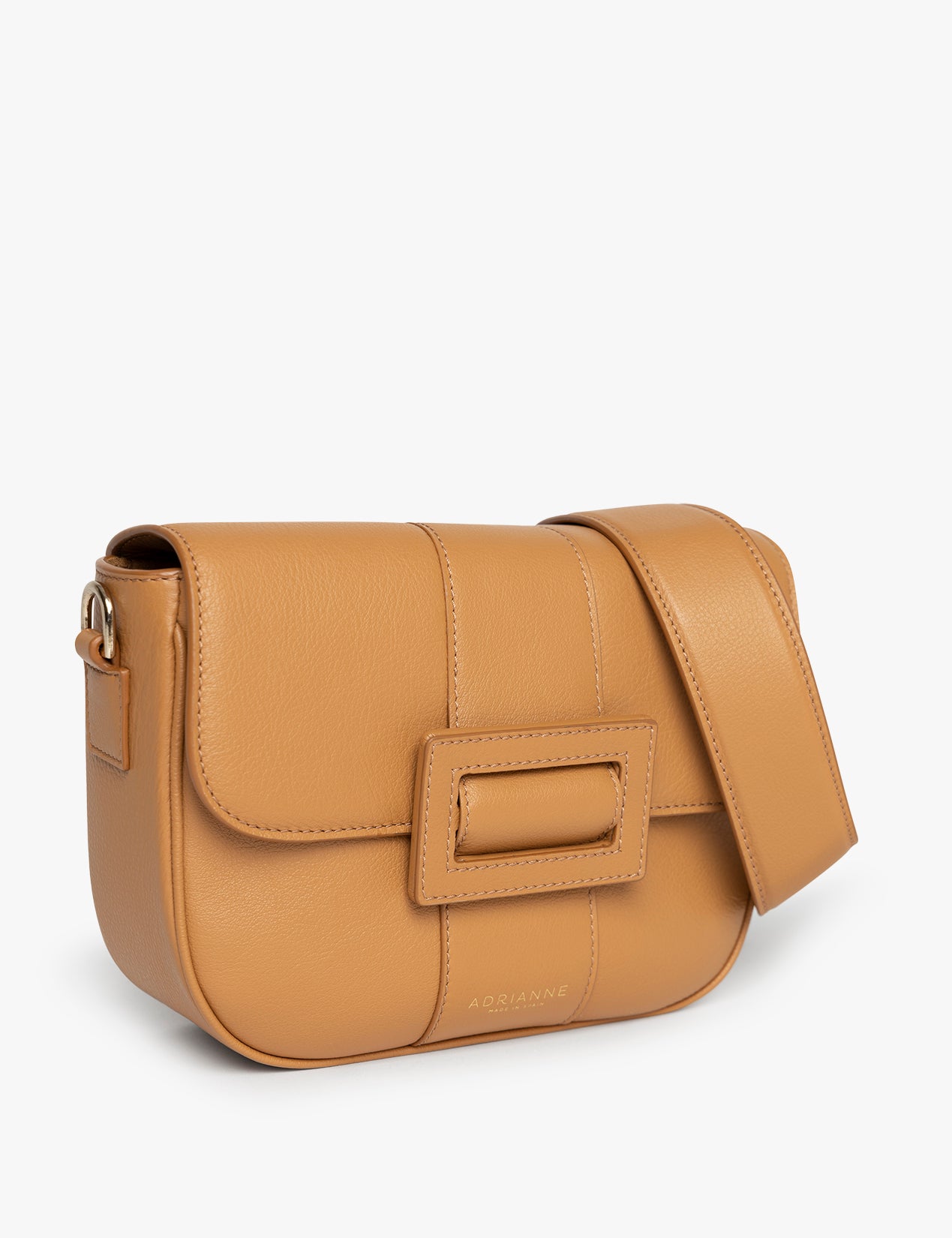 <tc>AVALON - Camel</tc>